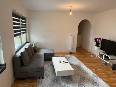 Gemütliche Etagenwohnung in zentraler Lage - frisch renoviert - bezugsfrei