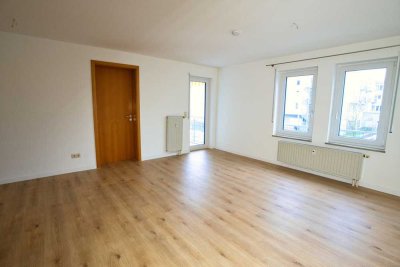 Attraktive 2-Zimmer-Wohnung in Ulm "Blaupark" (Einsteinstraße) mit EBK + TG-Stellplatz
