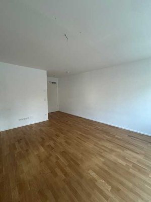 schöne, familiengeeignete 3 Zi.-Wohnung * Baujahr 2022 *  70 m²