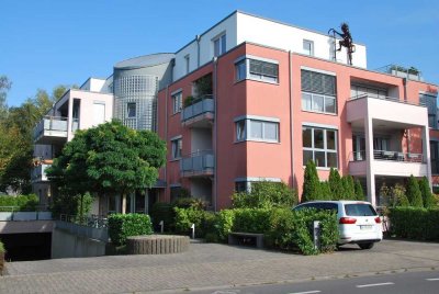 Großzügiges Penthouse mit wunderschöner Dachterrasse in Rodenkirchen