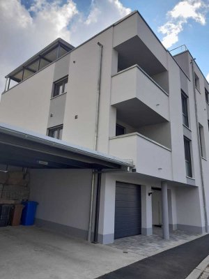 Neuwertige Penthouse Wohnung - mit Aufzug und XL Garage Verkauf oder Vermietung