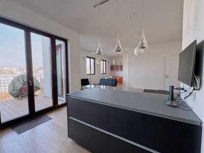 Skyline-Logenplatz & Lichtflut über dem Ostend: Design-Penthouse mit 3m Deckenhöhe
