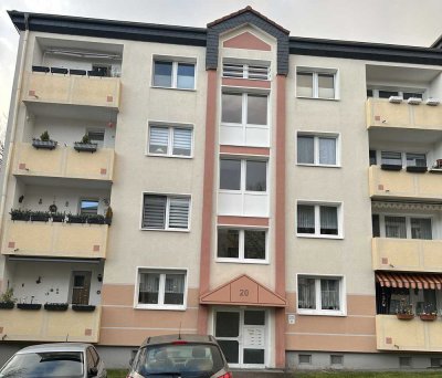 Nachmieter gesucht! Modern und gemütlich: 3-Zimmer-Wohnung mit Balkon und Einbauküche zu vermieten