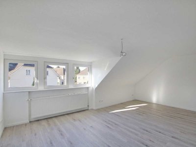 Großzügige und moderne DG-Wohnung in begehrter Lage