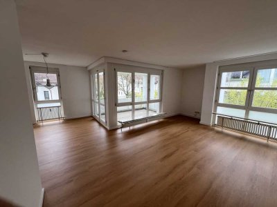 Ruhige, helle und gepflegte 3,5 Zimmer Wohnung mit Balkon in Stuttgart-Riedenberg