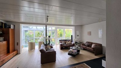 Lassen Sie Ihren Wohntraum Wirklichkeit werden. Doppelhaushälfte mit viel Grün, Garage und Sauna!