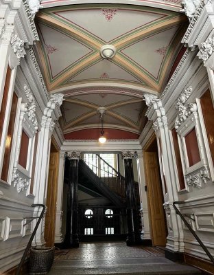 Charmante Altbauwohnung mit großzügigem Schnitt und Balkon im Herzen von Leipzig