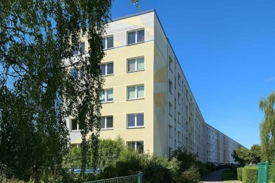 Kapitalanlage in der Rostocker Südstadt – sanierte 3-Zimmer-Wohnung mit Balkon & PKW-Stellplatz