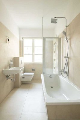 Neu *Elbnah gelegen* Charmante Wohnung mit großer Terrasse – Tageslichtbad mit Dusche und Badewanne