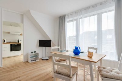 Möblierte, Sonnige 2-Zimmer Dachgeschosswohnung in Solingen Ohligs