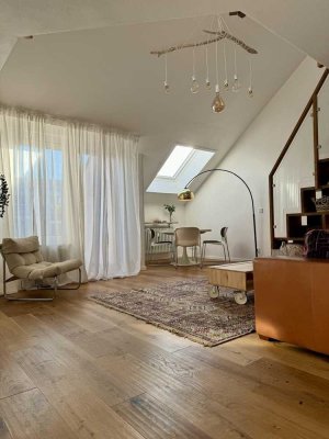 WG GEEIGNET Möblierte 4,5 Zimmer Design-Penthouse mit Dachterrasse in zentraler, ruhiger Lage