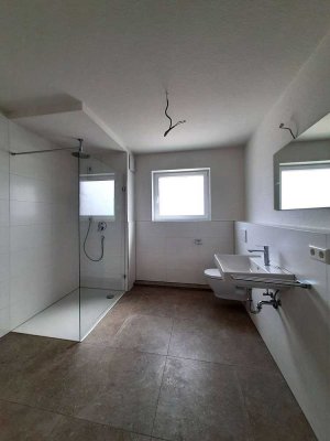 Erstbezug: 3-Zimmer-Wohnung mit moderner Einbauküche