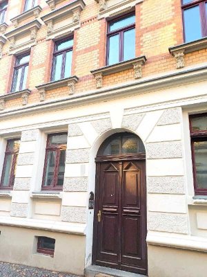 ZWEI ZIMMER-APPARTEMENT IN WAHREN...