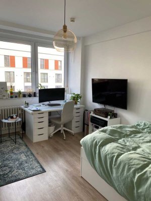 Neuwertige 2-Zimmer-Wohnung mit EBK in Köln