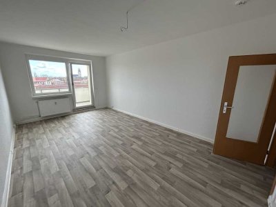 Erstbezug nach Sanierung! 3-Zimmer-Wohnung mit Balkon!