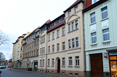 Markkleeberg - schöne 2-Zimmer-Wohnung mit offener Küche und Wannenbad in beliebter Lage