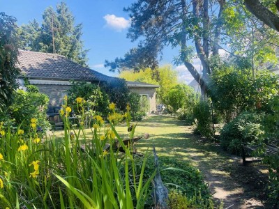 Stilvolles Einfamilienhaus mit hochwertiger Wohn & Raumausstattung
