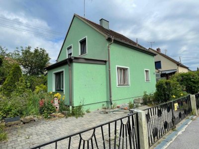 Zentral gelegenes Haus in Mistelbach: 4 Zimmer, viel Potenzial – Ihr Sanierungsprojekt wartet!