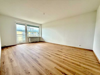 Neu renovierte Eigentumswohnung mit Stellplatz und Balkon in Lichtenfels