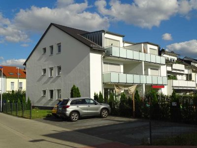 3Z Wohnung im 1.OG eines MFH mit EinbauKüche Bad GästeWC Balkon Abstellraum Keller