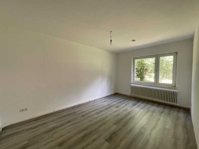 Schöne 2-Zimmer-Wohnung in Hochparterre mit Dusche in Wilhelmshaven City