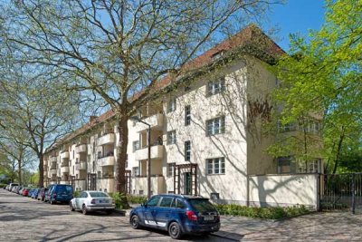 Sanierte 2 Zimmer Wohnung mit Balkon ab sofort in Berlin - Niederschönhausen!