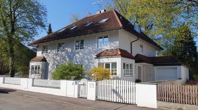 Viel Platz für die Familie; Doppelhaushälfte mit tollem Garten in guter und ruhiger Lage; prov.frei