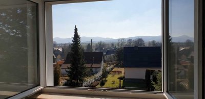 5-Raum-Wg.(wie ein Haus) mit Gebirgsblick, incl. EBK, Stellplatz am Haus, 2 Bäder mit Fenster+Wanne