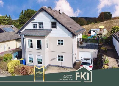 **modernes Einfamilienhaus mit ELW in familienfreundlicher Lage von Katzwinkel**
