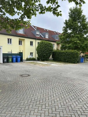Schöne  3-Zimmer-Wohnung mit Garten und Einbauküche in Ingolstadt
