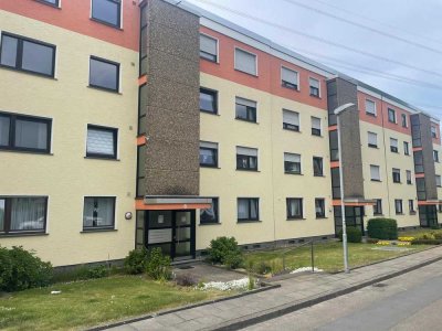Sehr gepflegte 3,5 Zimmer Eigentumswohnung mit Balkon und Garage in guter Lage von Essen-Borbeck