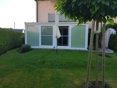 Provisionsfrei! 4-Zi. Erdgeschoss Wohnung mit Wintergarten