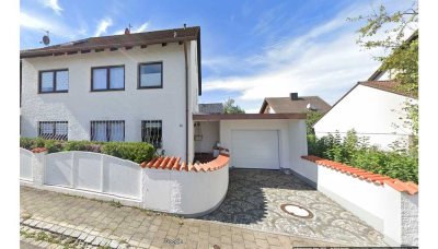 Unser neue, wundervolle, große Doppelhaushälfte mit Wintergarten, Garten und Garage!
