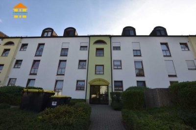 *1,5-Raum-Wohnung mit Tiefgaragen-Stellplatz in Waldheim zur Vermietung*
