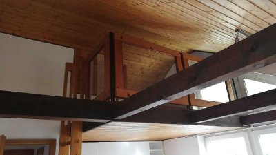 Schönes helles 1-Zimmerappartement mit Schlafgalerie