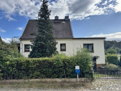 Freistehendes Einfamilienhaus mit Garage - Provisionsfrei