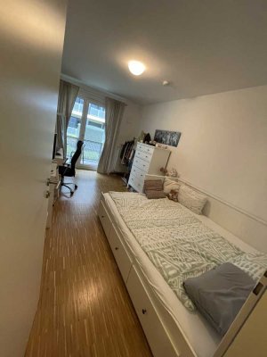 2er-WG-Zimmer (unmöbliert) nur für Studenten und Azubis