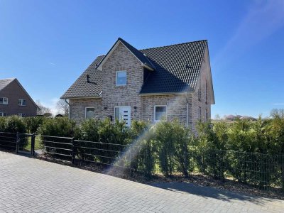 Geräumiges Einfamilienhaus mit gehobener Innenausstattung und Südterrasse in Grove