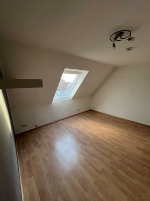 Gemütliche Dachgeschosswohnung in ruhiger Lage