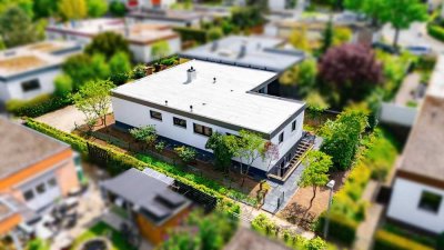 PROVISIONSFREI: Erstbezug nach Kernsanierung. 206 m² Bungalow, Garten & Garage Objektvideo