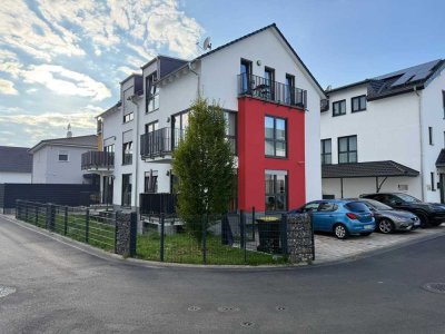 Exklusive 4-Zimmer-Wohnung mit Dachterrasse & Balkon - Maisonette rechts