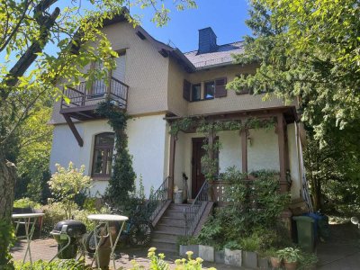 Freistehendes und denkmalgeschütztes Einfamilienhaus am Waldrand Trautheim