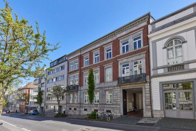 Herrschaftliches Wohnen im Dachgeschoss der ehemaligen Bischofsresidenz in Burtscheid