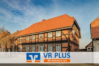 Gepflegtes Fachwerkhaus mit Nebengebäude direkt am Elbdeich