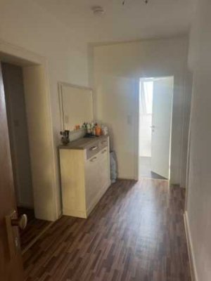 Ansprechende und gepflegte 3-Zimmer-Dachgeschosswohnung in Leverkusen
