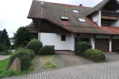 Attraktive Eigentumswohnung im Untergeschoss eines 4-Familienhauses in ruhiger Lage