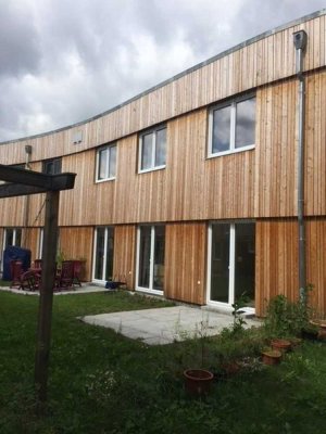 Kapitalanlage: Maisonette mit Terrasse & Garten - KfW 55, vermietet, provisionsfrei