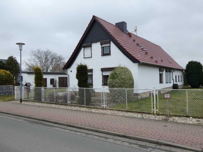 EFH mit viel Nebengelass und großem Grundstück
