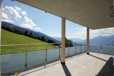 Neuwertige Ruhewohnung mit Luxusausstattung auf dem Tulferberg und Freiblick auf's Inntal