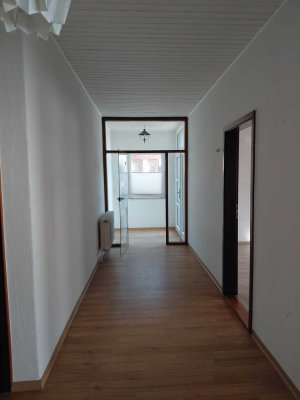 Helle 4,5-Zimmer-Wohnung in zentraler Lage